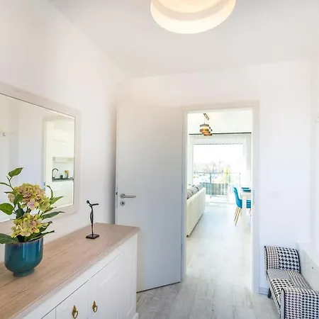 公寓 Grey Lights Garden 希欧福克